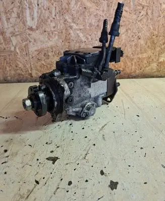 Ford Mondeo Mk III Fuel injection high pressure pump 0470004013 0986444502