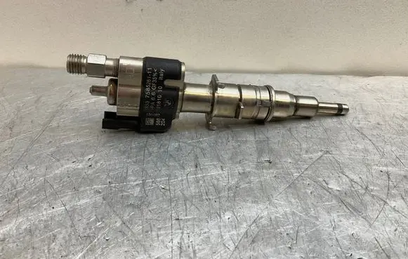 BMW 6 F12 F13 Fuel injector 7585261 10181010 758526111
