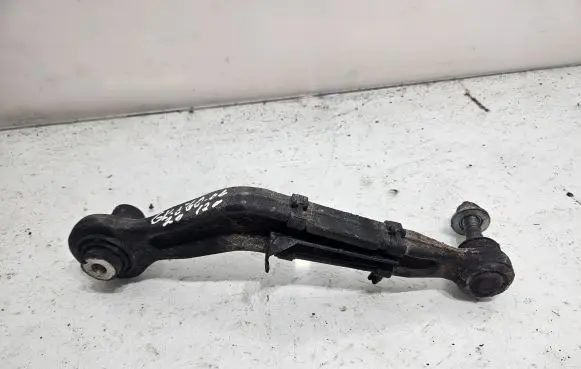 Rear control arm