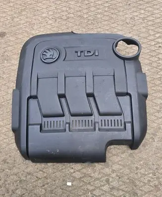 Engine cover (trim)