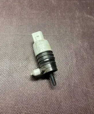 Mercedes-Benz C W205 Windscreen/windshield washer pump A0998660121 HS1278G3