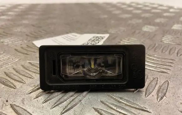 Volkswagen Tiguan Allspace Number plate light 5NA943021