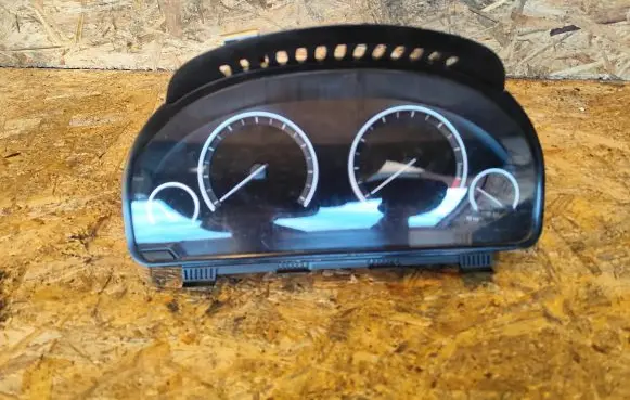 BMW X5 F15 Speedometer (instrument cluster) 17388410 9342819 0263715194