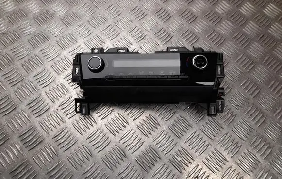 Toyota Yaris Cross Climate control unit 559000DD01
