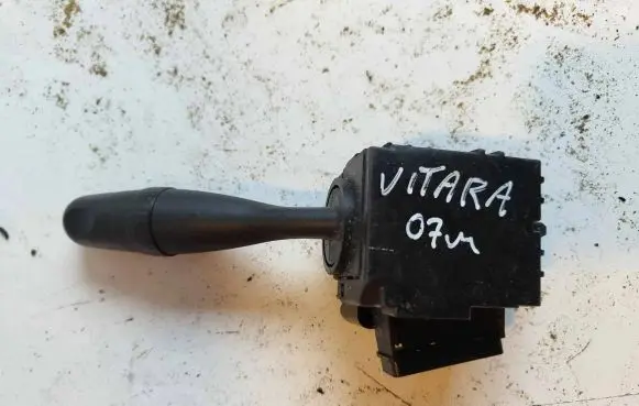 Suzuki Grand Vitara II Wiper control stalk