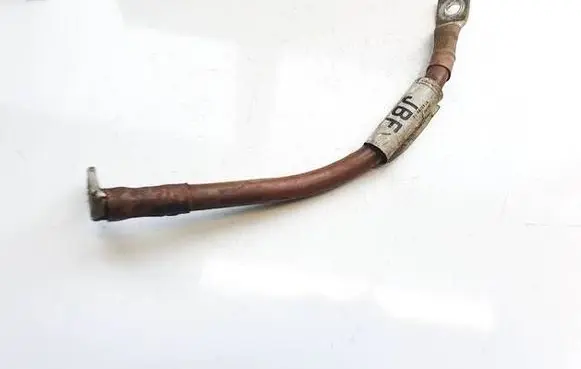 Opel Astra H Positive cable (battery) 13127074