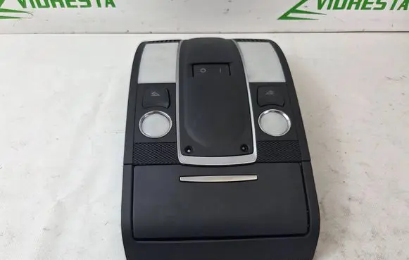 Audi Q7 4L Front seat light 4L0947135F 18550014 06092010AS