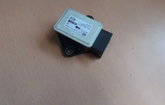 Mazda CX-7 ESP acceleration yaw rate sensor 0265005744 F189437Y1