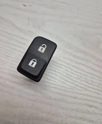 Volvo C30 Central locking switch button 30773333 03451500 30773334