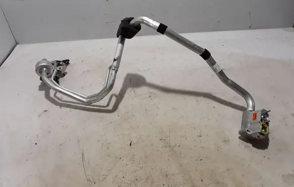 Volvo XC60 Air conditioning (A/C) pipe/hose 31497909