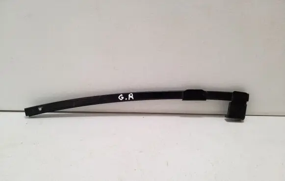 Toyota Prius (XW30) Rear door windshield rail 