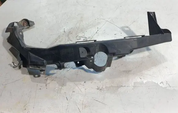 BMW 3 E90 E91 Headlight/headlamp mounting bracket 7138402 15857711