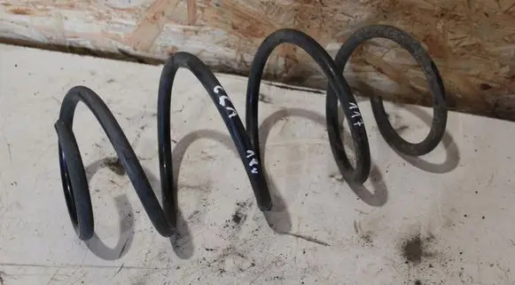 Mercedes-Benz CLA C117 X117 W117 Front coil spring