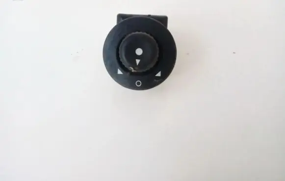 Citroen C3 Wing mirror switch