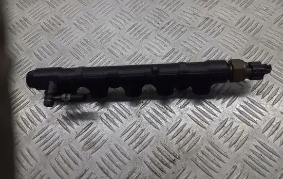 Toyota Corolla E120 E130 Fuel main line pipe 89458-12020