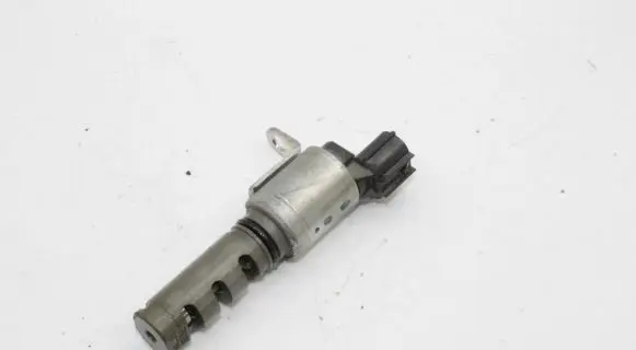 Lexus IS III XE30 Oil pressure sensor 1533037010