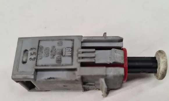 Clutch pedal sensor