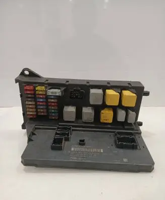 Mercedes-Benz Sprinter W906 Fuse module A9065453001 A9064420600 A9065450601