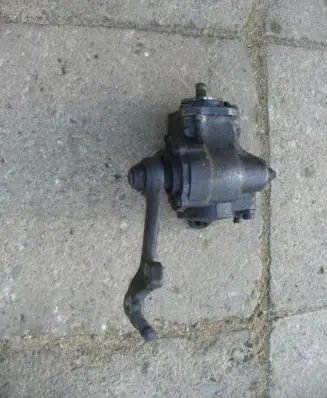 Mercedes-Benz W123 Steering rack 1164610401