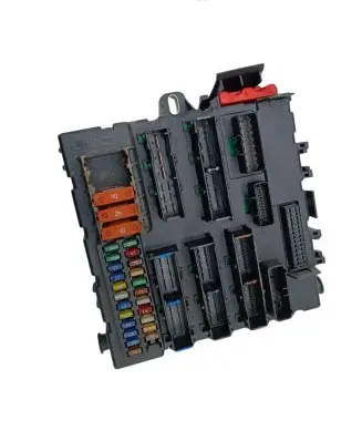 Opel Signum Fuse module 13112909 49CY50