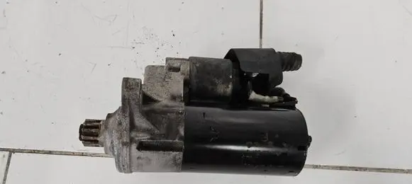 Volkswagen PASSAT B6 Starter motor 0001123010 2009021118 02E911023L