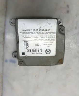 Volkswagen PASSAT B5 Airbag control unit/module 1J0909607 5WK4199 03990305