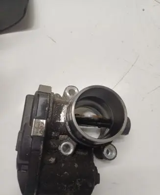 Opel Mokka Throttle valve 55570009DB