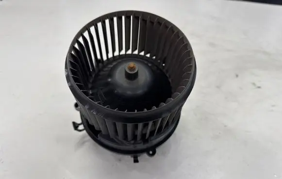 BMW 2 F46 Heater fan/blower 9297752 20170927 CZ1163602037