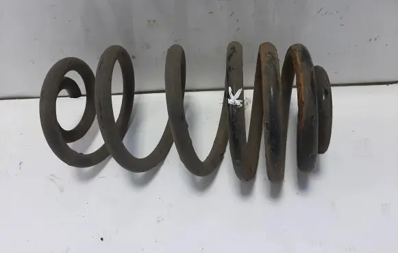 Opel Zafira C Rear coil spring