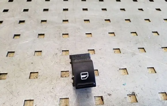 Skoda Superb B6 (3T) Electric window control switch 5J0959855