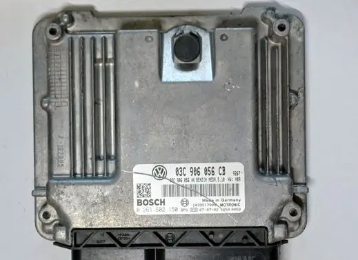 Volkswagen Golf V Engine control unit/module 03C906056CB 0261S02150 MED9510