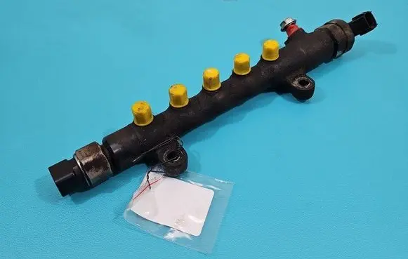 Fuel main line pipe