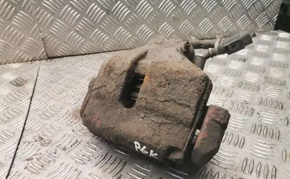 Volkswagen PASSAT B6 Front brake caliper