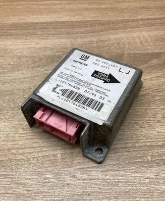 Opel Omega B1 Airbag control unit/module 90492467 5WK4110