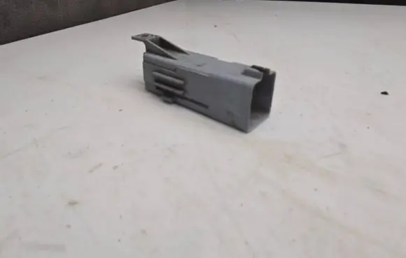 Volkswagen Crafter Coolant fan relay 88098