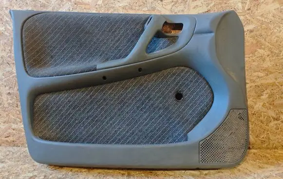 Opel Astra F Front door card panel trim 7057337197