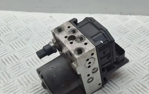 Toyota Avensis T250 ABS Pump 4405005110 4405005111 0265225325
