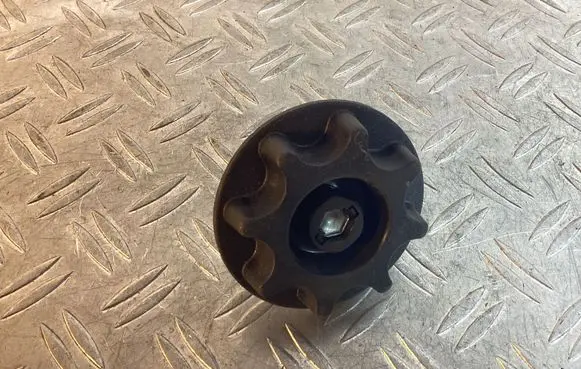 Lexus RX 450H Spare wheel bolt 