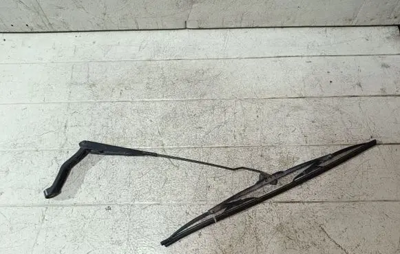 Volvo S40, V40 Windshield/front glass wiper blade 