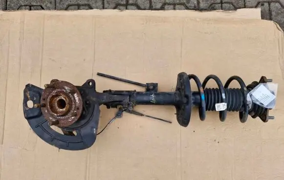 Hyundai i40 Front wheel hub spindle knuckle