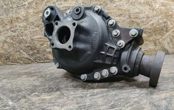 Land Rover Discovery 4 - LR4 Front differential 