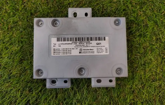Mercedes-Benz C W204 Other control units/modules A2049005704 A2049015902 A2049020900