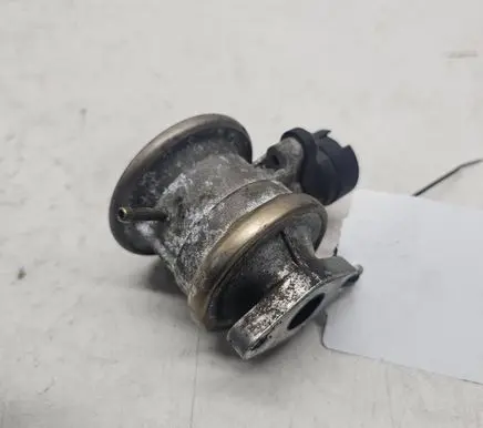 Audi A6 S6 C5 4B EGR valve 078131102E