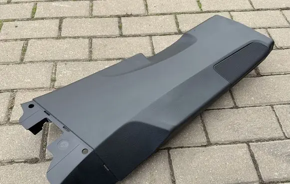 Audi Q7 4M (B) pillar trim (bottom) 4M0867240K 4M0867240M