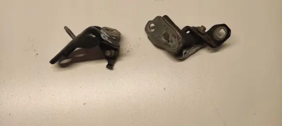 Front door hinge set