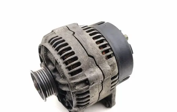 Audi A4 S4 B5 8D Generator/alternator 0123515008 028903028F