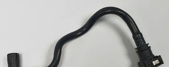 Mercedes-Benz C W205 Breather hose/pipe A2054710115