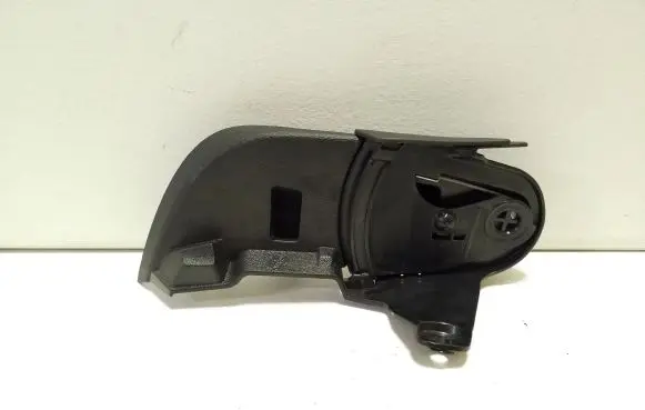 Volvo XC40 Seat belt trim 32288169