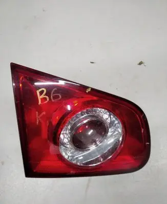 Volkswagen PASSAT B6 Tailgate rear/tail lights