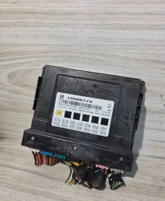 Chevrolet Orlando Comfort/convenience module 13580774 F00HJ00803